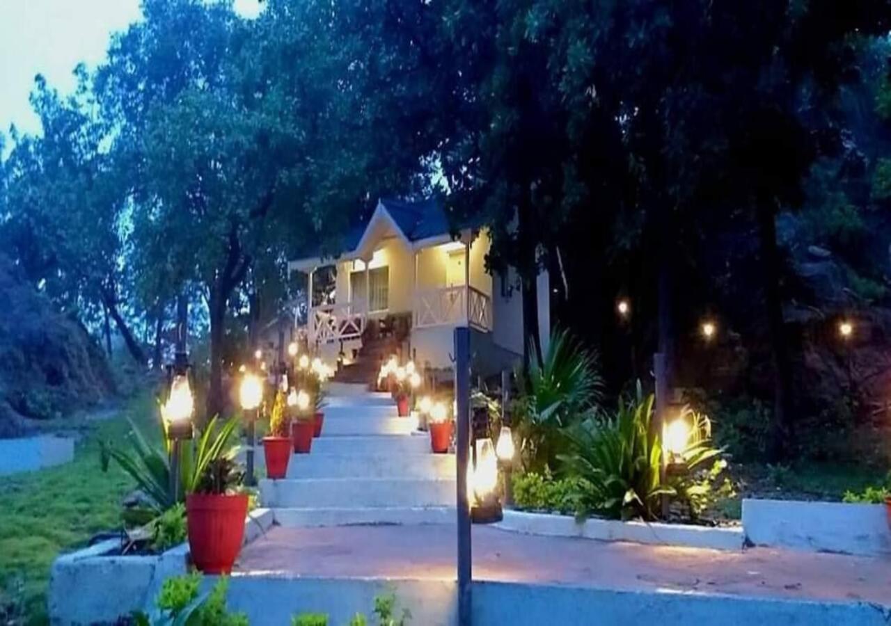 Greendale Resort Pachmarhi Ngoại thất bức ảnh